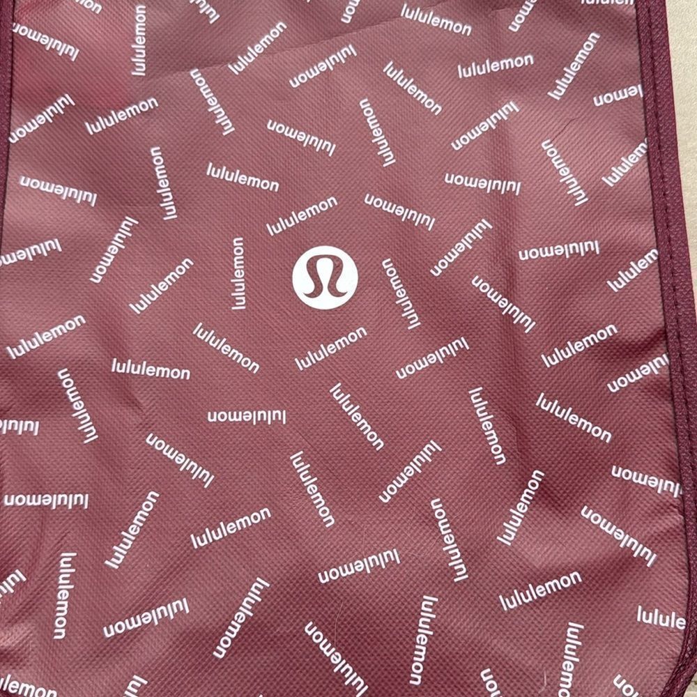 NEW Lululemon 2023 Holiday Edition Small Burgandy Logo Reusable Tote Bag - Picture 5 of 7